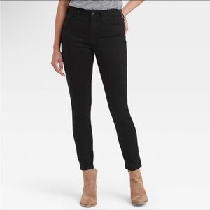 Universal Thread Women's High Rise Black Skinny Jeans